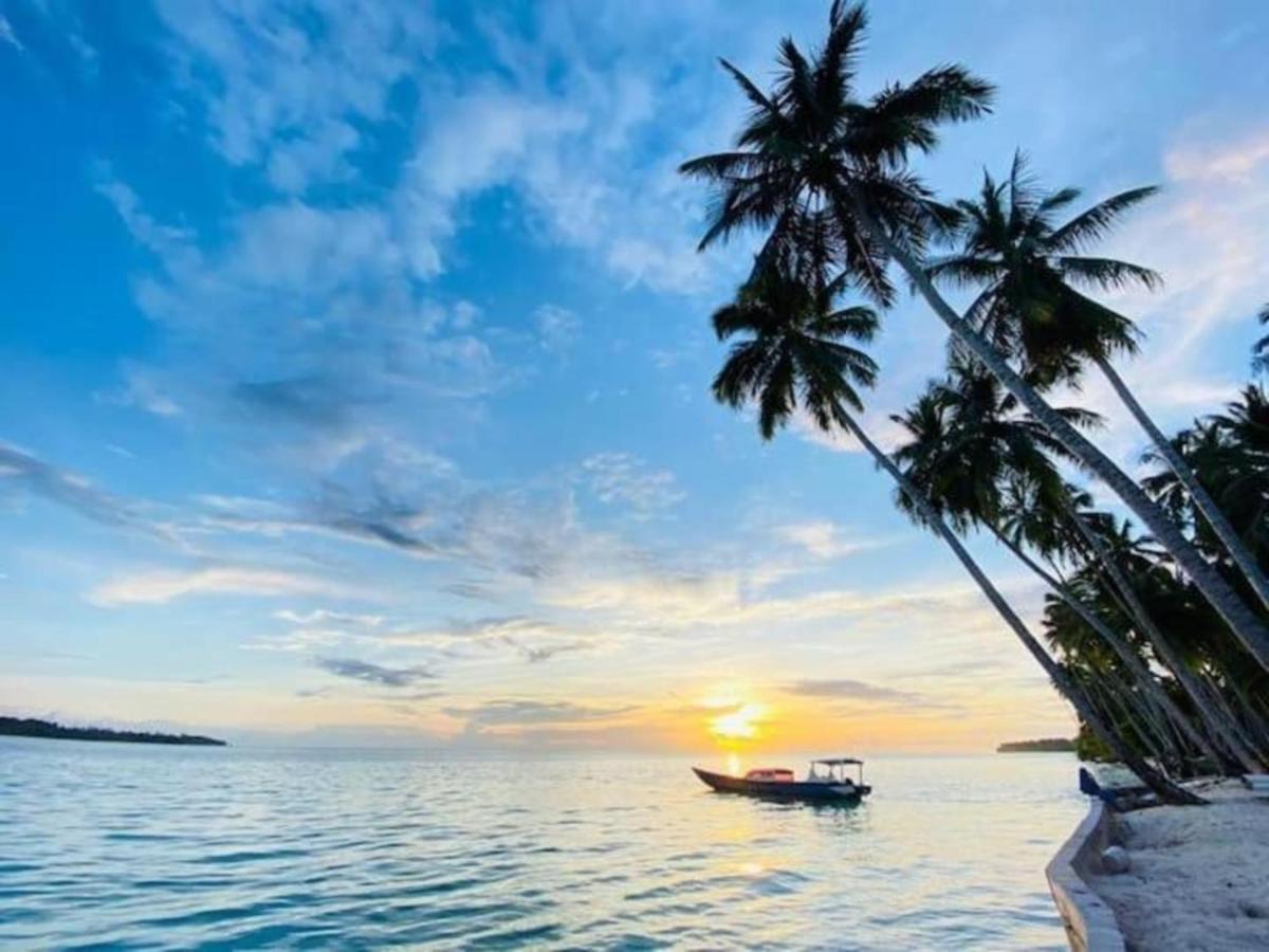 Nasara Resort Mentawai Tua Pejat Luaran gambar