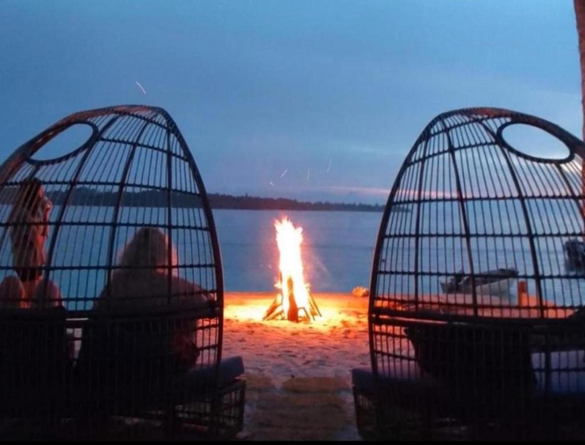 Nasara Resort Mentawai Tua Pejat Luaran gambar